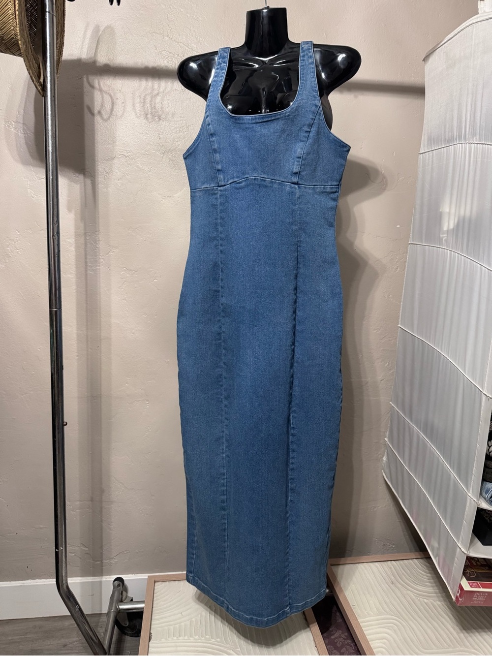 Haute Monde Medium Wash Structured Denim Seam Detail Maxi Dress - Small - Picture 2 of 8